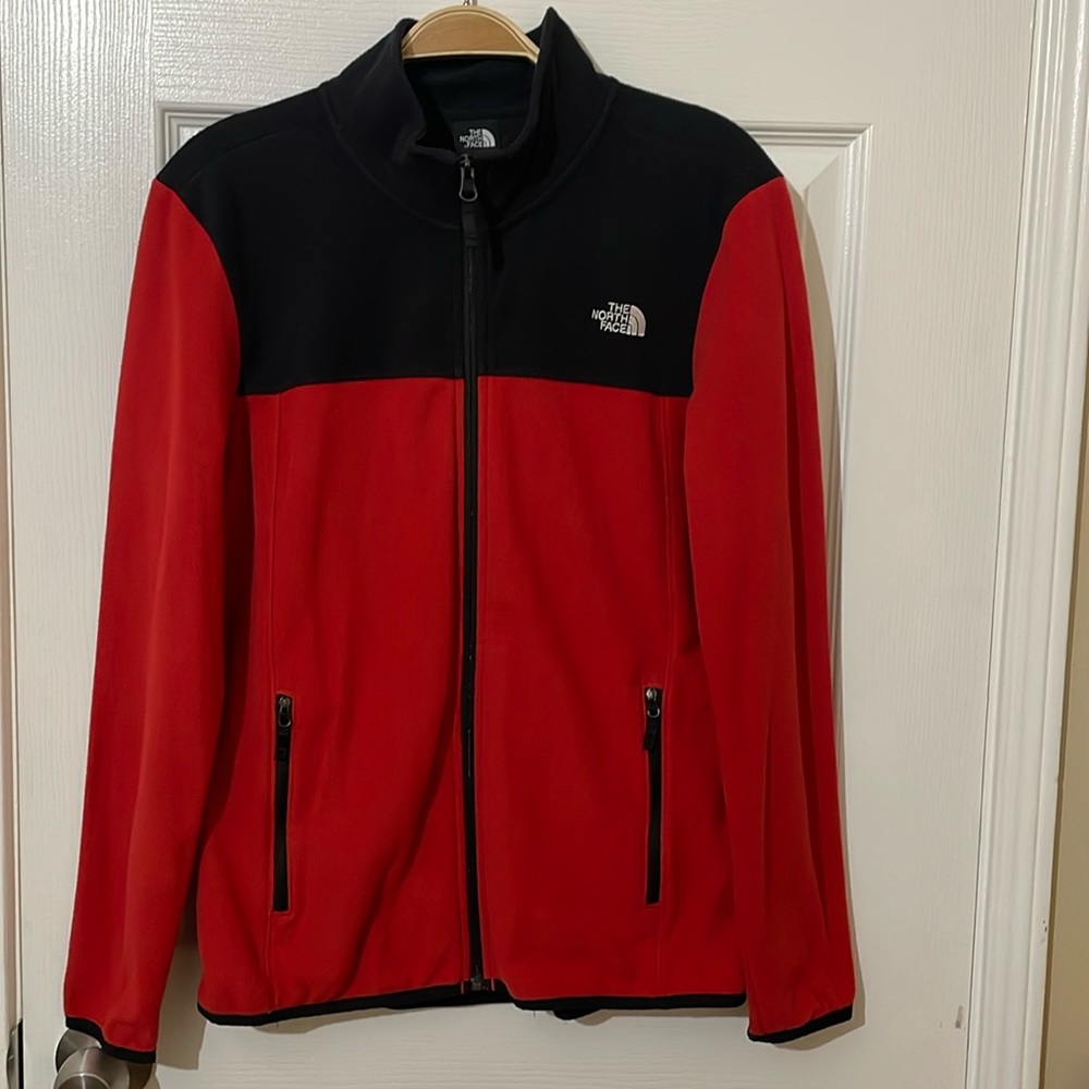 THE NORTH FACE FLEECE TOP